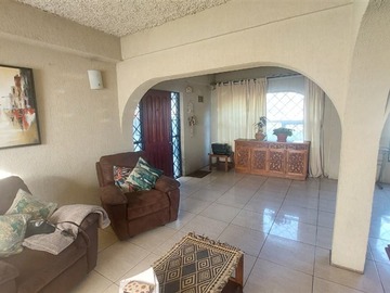 Casa en venta en Casa en venta en Villa Dulce, Viña del Mar – 7 dormitorios, 3 baños y 374 m² de terreno, Viña del Mar - 7 dormitorios, 3 baños
