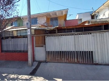 Casa en venta en Pasaje Puerto Belén 3963, Puente Alto - 2 dormitorios, 2 baños