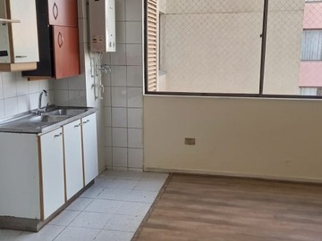 Departamento en venta en José miguel carrera 321, santiago, metro toesca, Santiago - 2 dormitorios, 1 baño