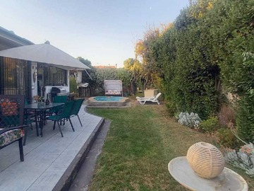 Casa en venta en Para familias grandes, remodele a su gusto. (167122), Las Condes - 4 dormitorios, 3 baños