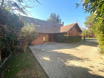Casa en venta en Casa Mañio excelente estado (173129), Huechuraba - 5 dormitorios, 5 baños