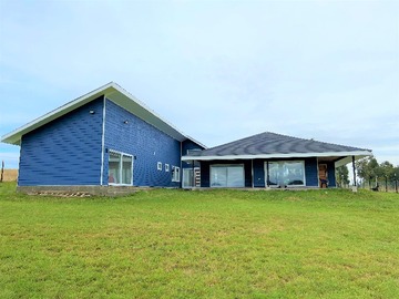 Casa en venta en Linda casa exclusivo condominio Puerto Vara (72567), Puerto Varas - 4 dormitorios, 3 baños