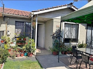 Casa en venta en Sarago, Renca - 3 dormitorios, 2 baños