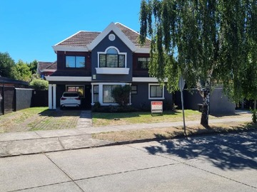 Casa en venta en Moderna Vivienda en Tranquilo Entorno Natural (133872), Temuco - 4 dormitorios, 4 baños