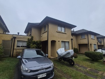 Casa en venta en Avenida laguna grande 900, San Pedro de la Paz - 3 dormitorios, 2 baños