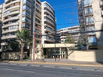 Departamento en venta en Dublé almeyda/ monseñor eyzaguirre, Ñuñoa - 3 dormitorios, 2 baños
