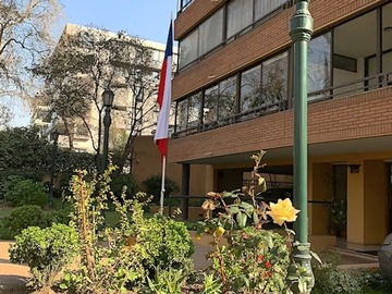 Departamento en venta en Av. Suecia / Bustos, Providencia - 3 dormitorios, 2 baños