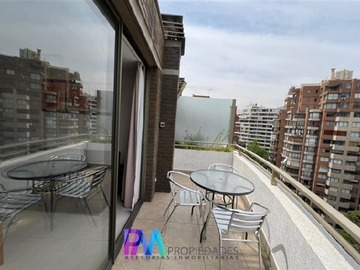 Departamento en venta en el golf con avenida apoquindo, Las Condes - 2 dormitorios, 2 baños