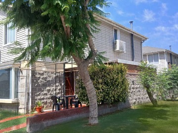 Casa en venta en Casa Avda. Ejercito Libertador, Puente Alto (91050), Puente Alto - 3 dormitorios, 2 baños