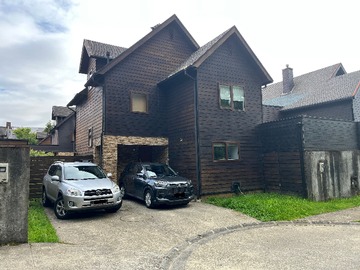 Casa en venta en Los Arrayanes 300, Valdivia - 4 dormitorios, 4 baños
