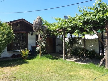 Casa en venta en Casa comercial av. Pajaritos, Maipú - 5 dormitorios, 2 baños