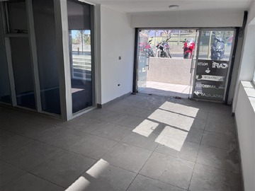 Local Comercial en arriendo mensual en Las Condes / Estoril, Vitacura - 1 baño