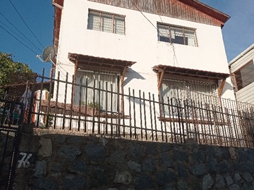 Casa en venta en Venta de Casa Grande Cerro Esperanza - 5 dormitorios, 2 baños