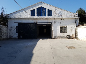 Bodega en arriendo mensual en Inglaterra 1700, Independencia - 5 dormitorios, 2 baños