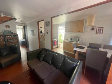 Casa en venta en San hugo/metro protectora de la infancia, Puente Alto - 4 dormitorios, 2 baños