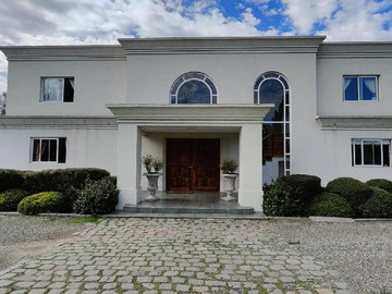 Casa en venta en Condomino Polo Rayen, Colina - 6 dormitorios, 5 baños