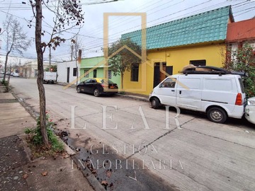 Casa en venta en Amplia casa para vivir o negocios (177786), Santiago - 3 dormitorios, 2 baños