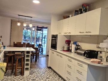 Casa en arriendo mensual en 2 pisos 5 habitaciones 4 baños (177188), Las Condes - 5 dormitorios, 4 baños