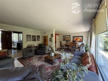 Casa en venta en Sector Gabriela Mistral, Los Ángeles - 4 dormitorios, 4 baños