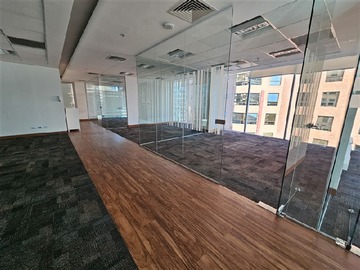 Oficina en arriendo mensual en Isidora Goyenechea 3666, Las Condes - 10 dormitorios, 5 baños