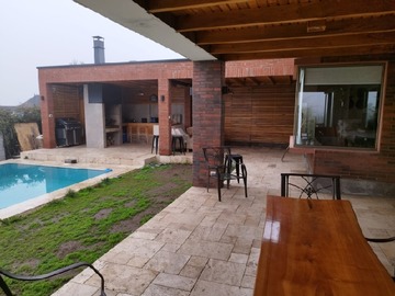 Casa en venta en Las pircas, Peñalolén - 6 dormitorios, 6 baños