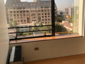 Oficina en venta en Av. Nueva Providencia 1881, Providencia - 1 dormitorio, 1 baño