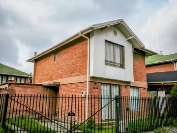 Casa en arriendo mensual en el arrayan, La Florida - 3 dormitorios, 3 baños