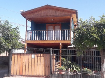 Casa en venta en las Frutas 3170, Isla de Maipo - 4 dormitorios, 2 baños