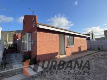 Casa en arriendo mensual en Arriendo casa aislada en alto miraflores, Coquimbo - 3 dormitorios, 1 baño
