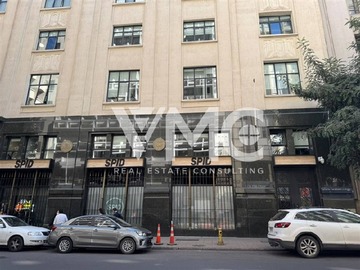 Local Comercial en arriendo mensual en Morande 226, Santiago - 1 baño