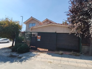 Casa en venta en Camino de La Humildad 5834, La Florida - 4 dormitorios, 2 baños