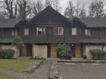 Casa en arriendo mensual en camino villarrica pucon, Pucón - 3 dormitorios, 3 baños