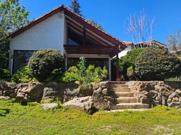 Casa en venta en Liquidamos amplia casa de 10d 7b en mirador del valle en peñ, Peñalolén - 10 dormitorios, 7 baños