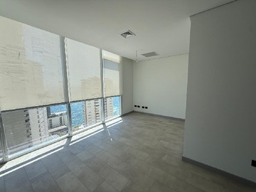 Oficina en arriendo mensual en Avenida Edmundo Eluchans, Concón - 1 dormitorio, 1 baño