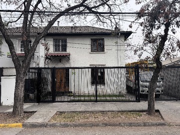 Oficina en arriendo mensual en Arriendo oficina - gran casa Ñuñoa 180 m2 (171017), Santiago - 5 dormitorios, 1 baño