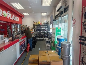 Local Comercial en arriendo mensual en Vergara / Av Libertador Bernardo O"Higgins, Santiago - 2 baños