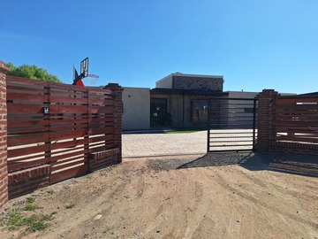 Casa en venta en Condominio la masia paine, Paine - 6 dormitorios, 4 baños