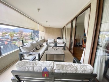 Departamento en venta en Portal La Dehesa, Lo Barnechea - 3 dormitorios, 4 baños