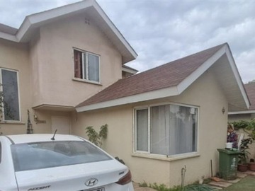 Casa en venta en Esatncia de Liray, Colina - 3 dormitorios, 3 baños