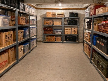 Bodega en venta en San Martín 40, Santiago, Región Metropolitana de Santiago 8320000, Chile, Santiago
