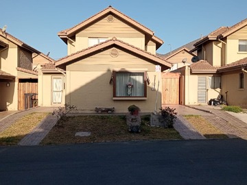 Casa en venta en Avenida Guillermo Ulriksen 1799, La Serena - 3 dormitorios, 3 baños