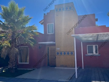 Casa en venta en Volcán Tacora, Calama - 4 dormitorios, 3 baños