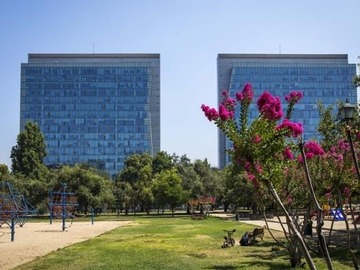 Oficina en arriendo mensual en Torres del Parque/ Cerro Colorado, Las Condes - 4 dormitorios, 3 baños