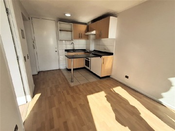 Departamento en venta en Av. Brasil / Gral. Mackenna, Santiago - 1 dormitorio, 1 baño
