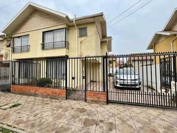 Casa en arriendo mensual en Casa Amplia con Excelente Conectividad (177484), Maipú - 3 dormitorios, 3 baños