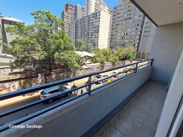 Departamento en arriendo mensual en Amunátegui 767, Santiago - 1 dormitorio, 1 baño