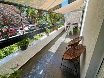Departamento en venta en Luminosidad y calidad de vida (178620), Providencia - 3 dormitorios, 2 baños