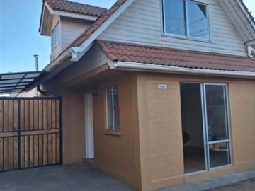 Casa en arriendo mensual en Calle 2 Norte Sector Las Rastras, Talca, Talca - 3 dormitorios, 2 baños