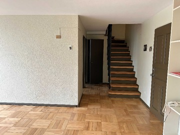 Departamento en venta en Lado Metro Irarrazaval, 4D y 2 (98567), Ñuñoa - 4 dormitorios, 2 baños