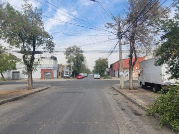 Oficina en venta en Oficina/bodega Stgo. centro (163988), Santiago - 12 dormitorios, 2 baños
